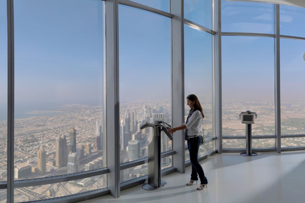 14-Dubai-City-Tour-burj-khalifa-LORES.webp