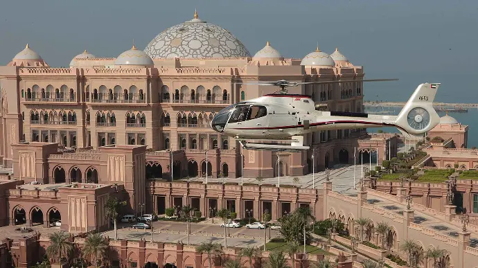 Helicopter Ride in Abu Dhabi-17 Minute Ride 